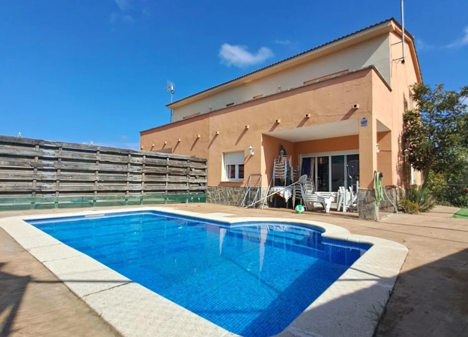 Villa Petunia Vilobi D'onyar